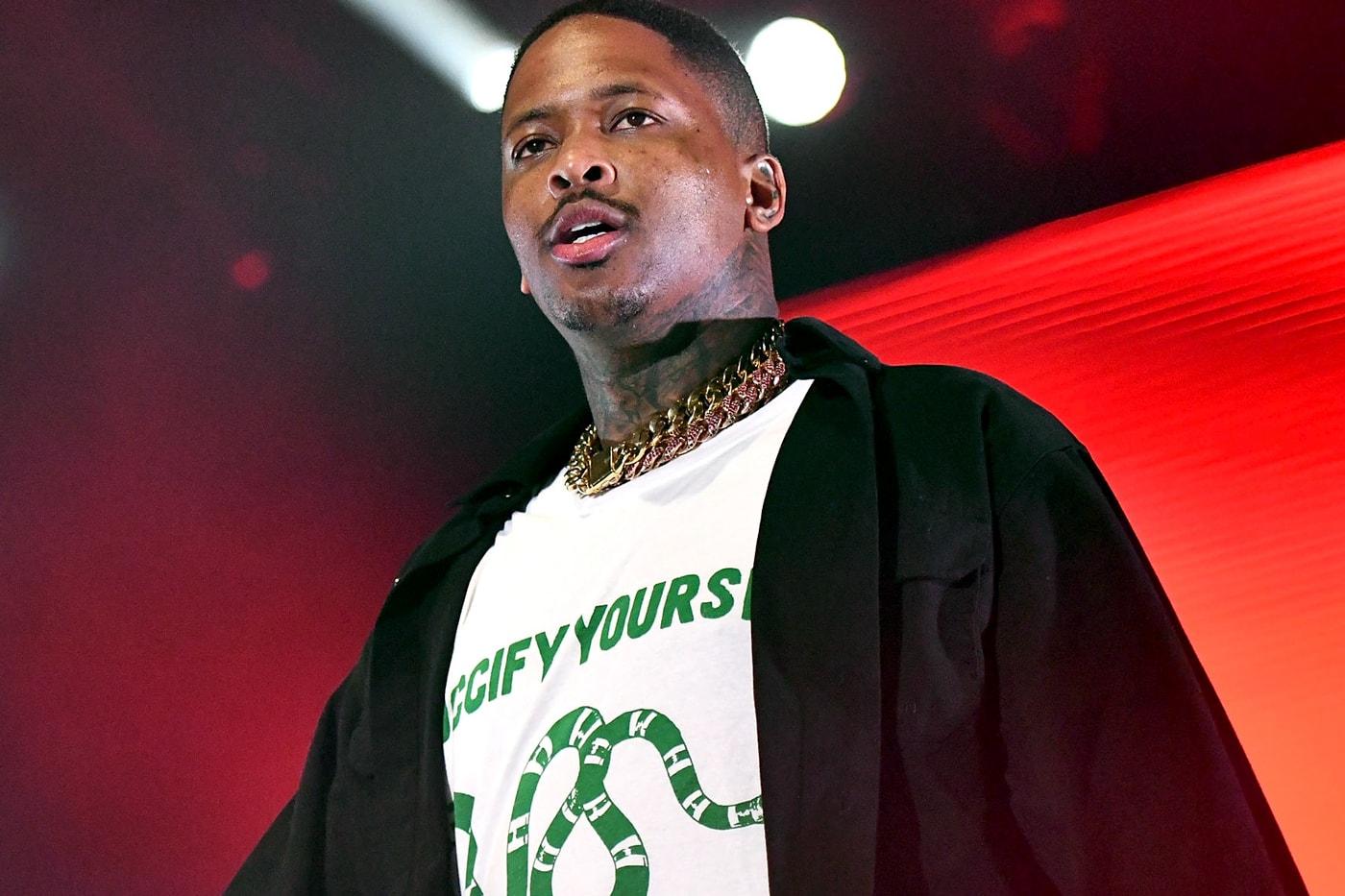 yg calls out american airlines racist flight tmz twitter drunk intoxication