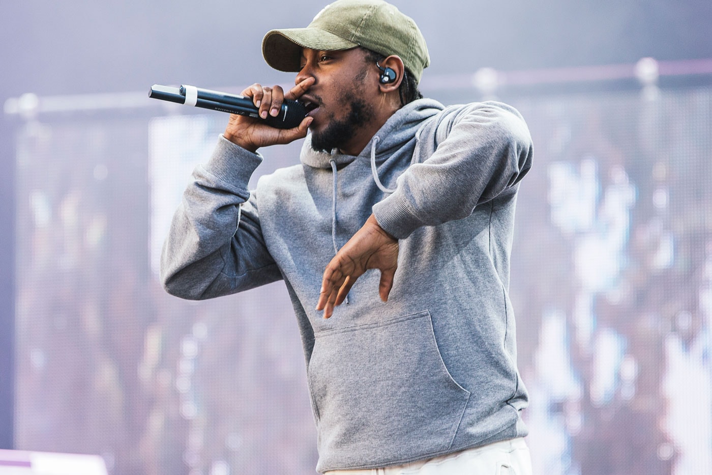 Kendrick Lamar Writes Letter to Tupac on 19th Anniversary of His Passing