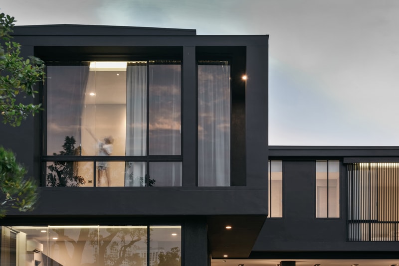 BIBI Modern Concrete Courtyard House Thailand