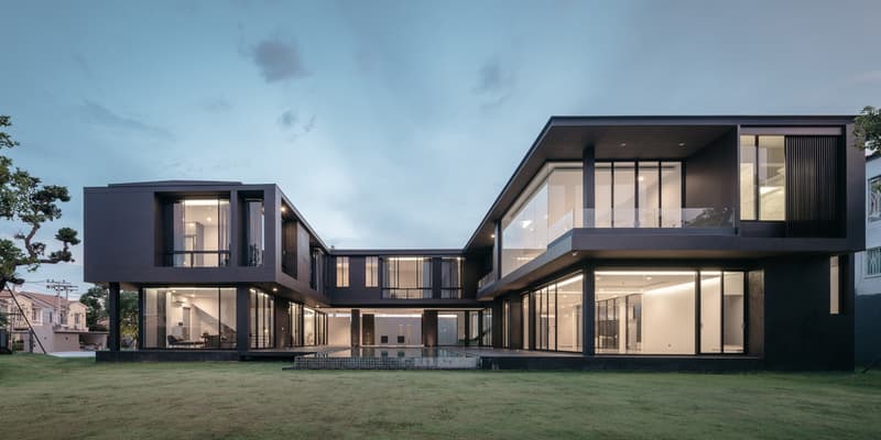 BIBI Modern Concrete Courtyard House Thailand