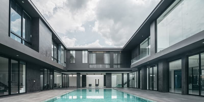 BIBI Modern Concrete Courtyard House Thailand