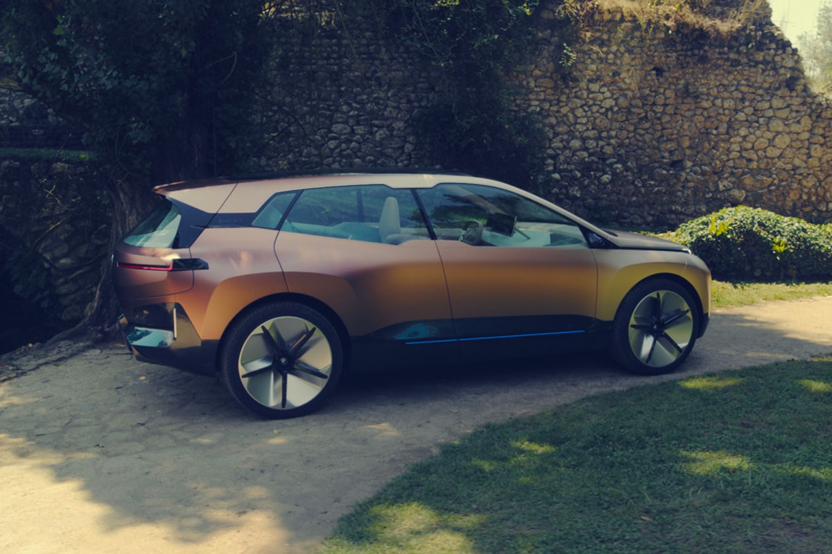 BMW Vision iNext Concept Car First Look electric luxury automobile release 2021