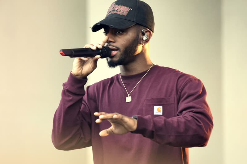 bryson tiller drake finesse scorpion 2018 music stage concert performance hat bomber jacket