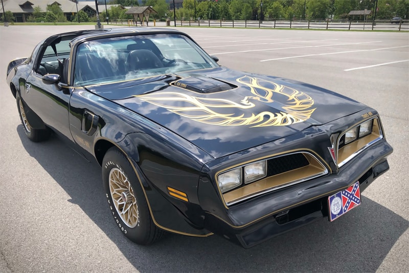 Burt Reynolds "Black Bandit" Trans Am Auction 1978 pontiac firebird smokey and the bandit car movie bid