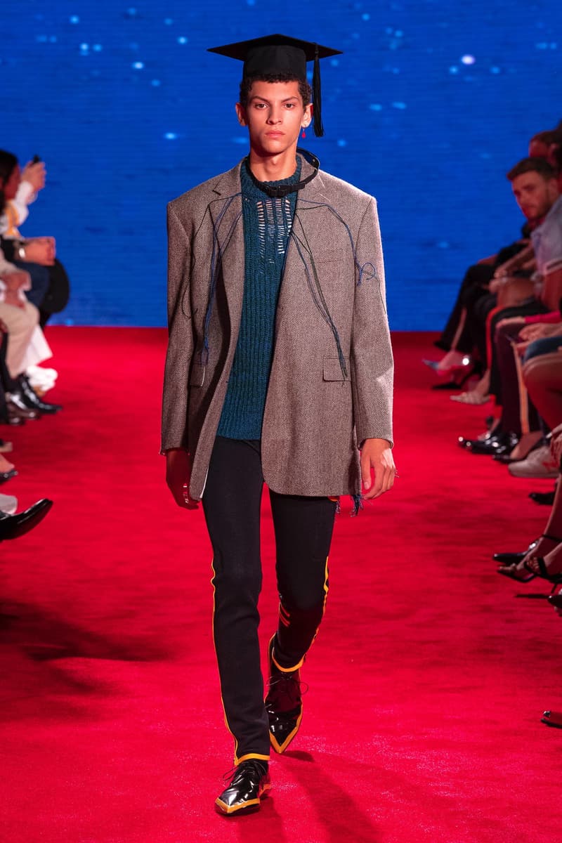 CALVIN KLEIN 205W39NYC Spring Summer 2019 NYFW Runway Show New York Fashion Week Jaws Print Raf Simons The graduate