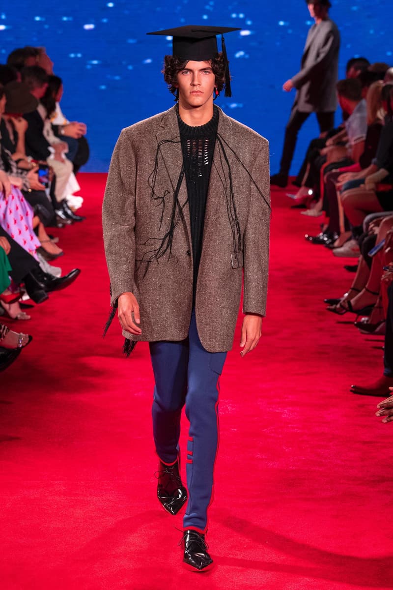 CALVIN KLEIN 205W39NYC Spring Summer 2019 NYFW Runway Show New York Fashion Week Jaws Print Raf Simons The graduate