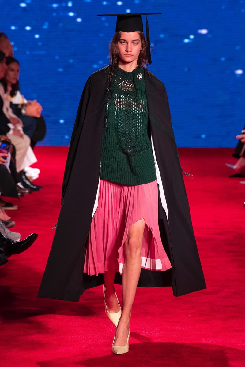 CALVIN KLEIN 205W39NYC Spring Summer 2019 NYFW Runway Show New York Fashion Week Jaws Print Raf Simons The graduate