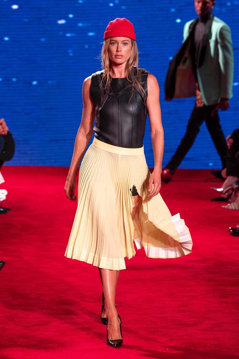 CALVIN KLEIN 205W39NYC Spring Summer 2019 NYFW Runway Show New York Fashion Week Jaws Print Raf Simons The graduate