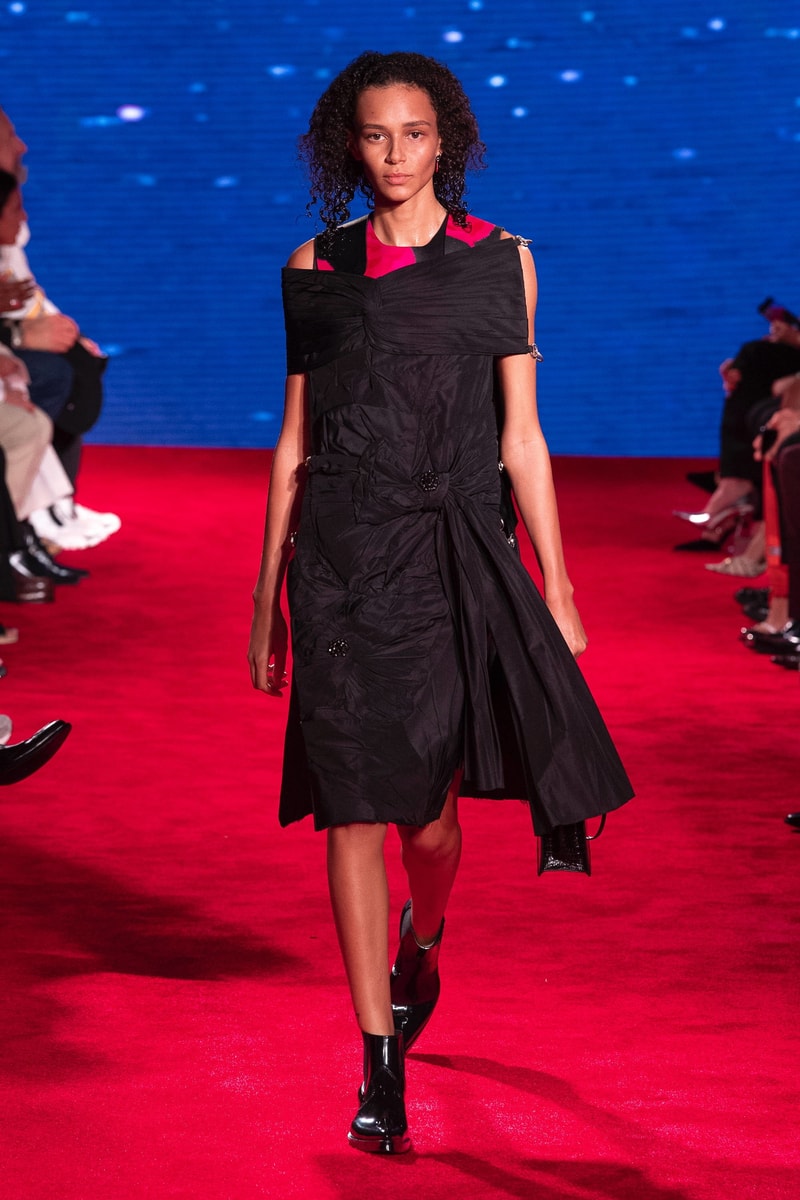 CALVIN KLEIN 205W39NYC Spring Summer 2019 NYFW Runway Show New York Fashion Week Jaws Print Raf Simons The graduate