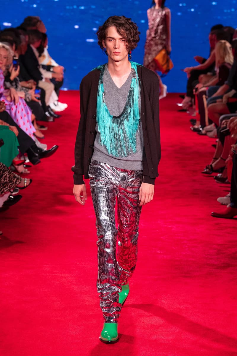 CALVIN KLEIN 205W39NYC Spring Summer 2019 NYFW Runway Show New York Fashion Week Jaws Print Raf Simons The graduate