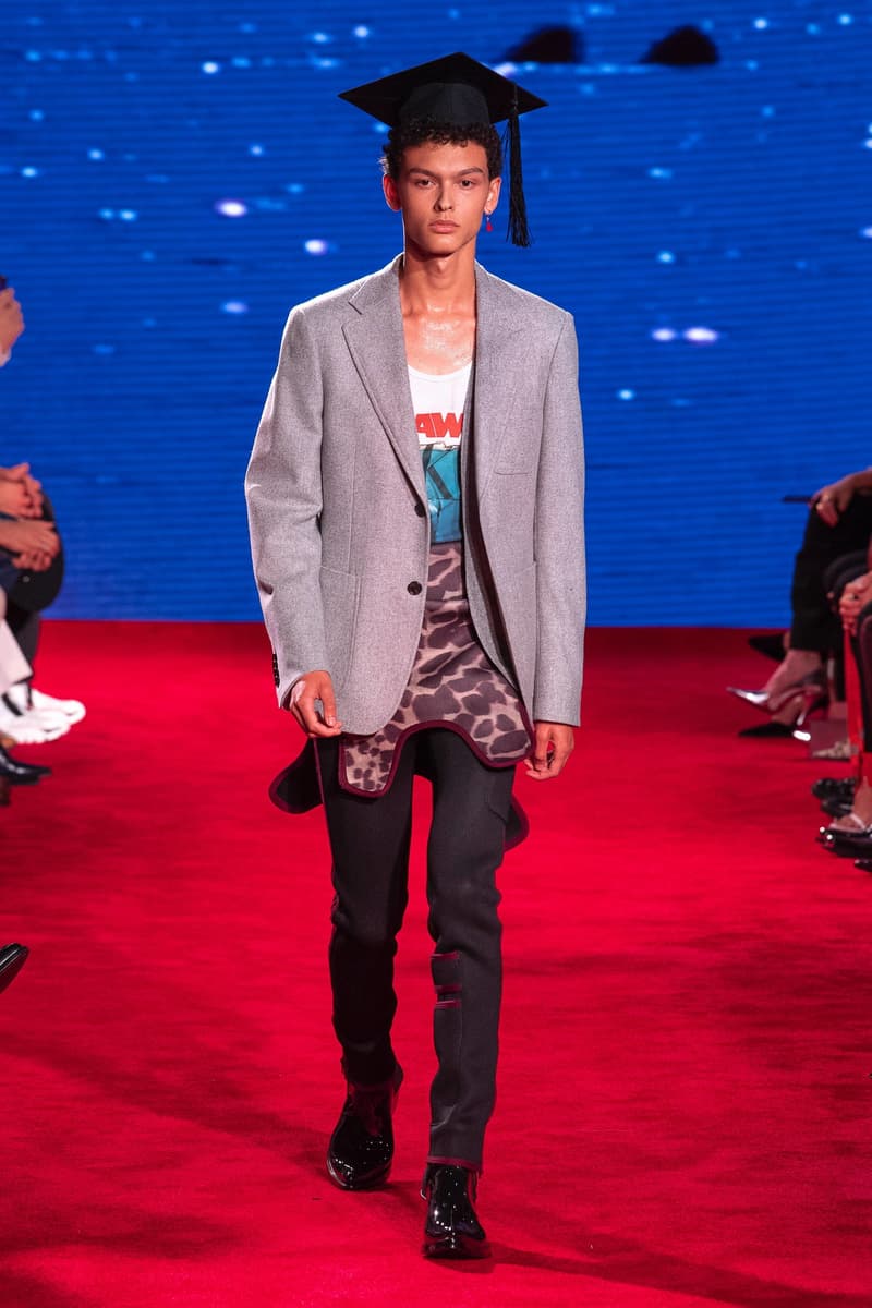 CALVIN KLEIN 205W39NYC Spring Summer 2019 NYFW Runway Show New York Fashion Week Jaws Print Raf Simons The graduate