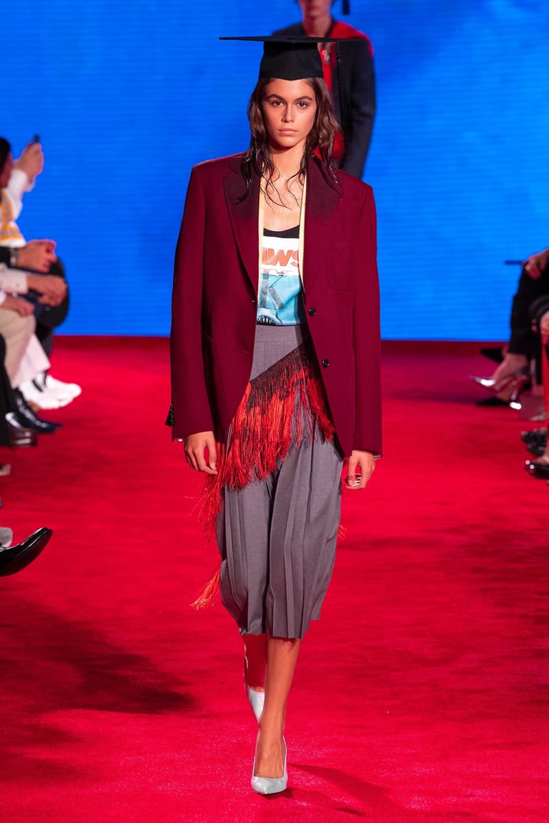 CALVIN KLEIN 205W39NYC Spring Summer 2019 NYFW Runway Show New York Fashion Week Jaws Print Raf Simons The graduate