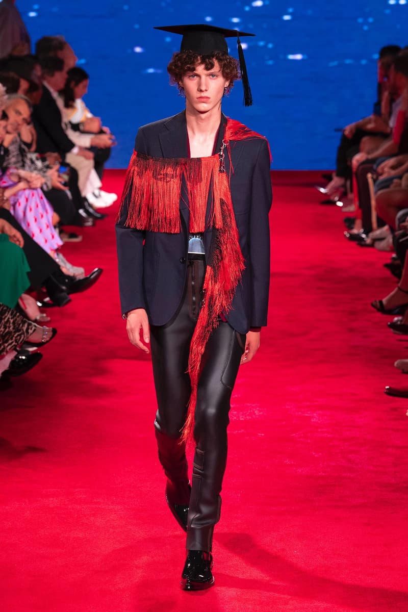 CALVIN KLEIN 205W39NYC Spring Summer 2019 NYFW Runway Show New York Fashion Week Jaws Print Raf Simons The graduate