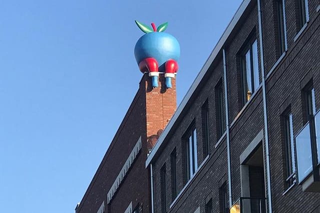 Case Studyo & Parra Unveil New Large-Scale 'Give Up' Sculpture