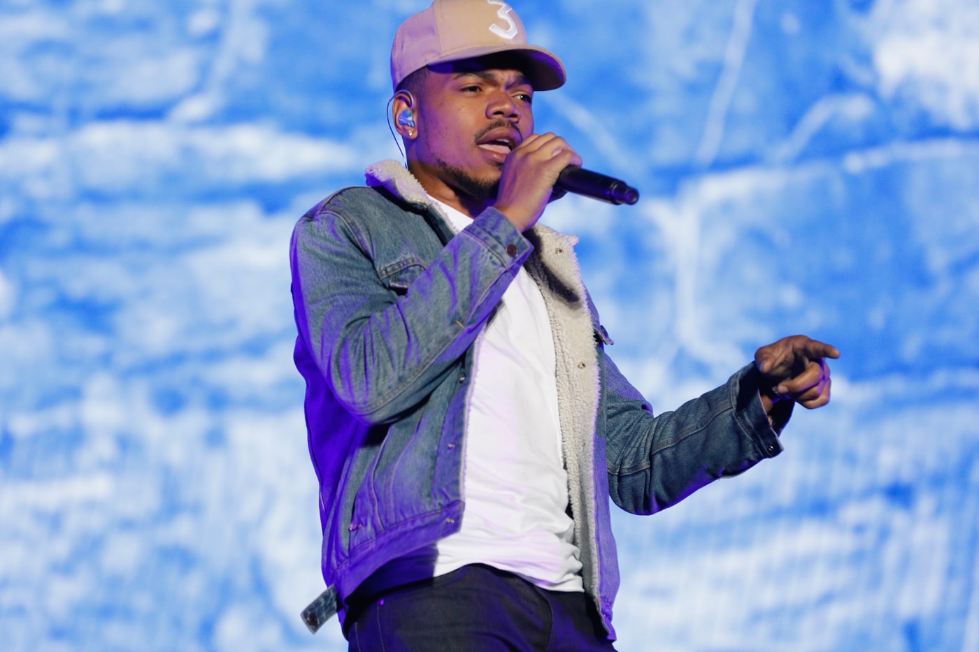 chance-the-rapper-magnificent-coloring-puppets-live-video