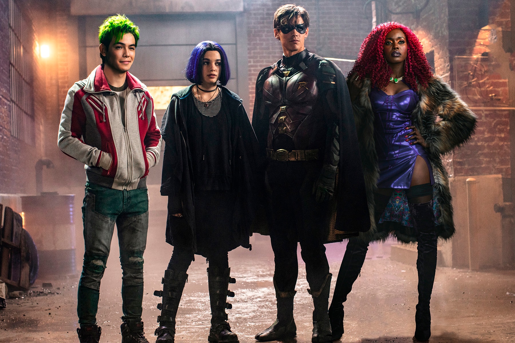 dc universe titans first look