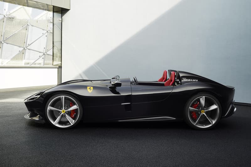 Ferrari Monza SP1 SP2 Supercars Sports car Luxury Italian Automotive engineering racing F1 icona one seat two seat model