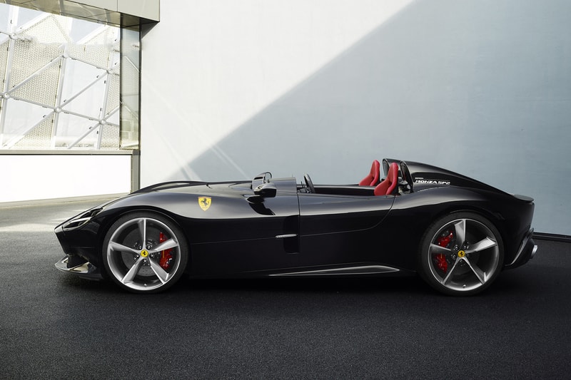 Ferrari Monza SP1 SP2 Supercars Sports car Luxury Italian Automotive engineering racing F1 icona one seat two seat model