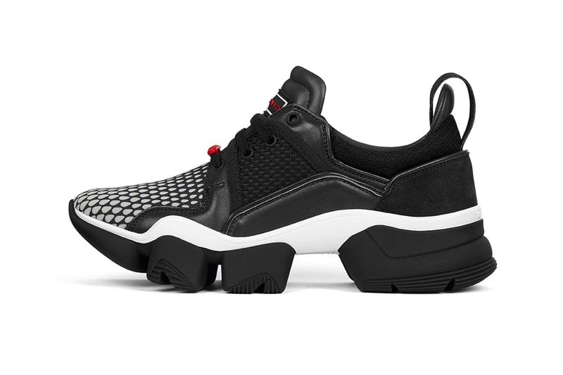 Givenchy Low-Top Jaw Sneaker black white