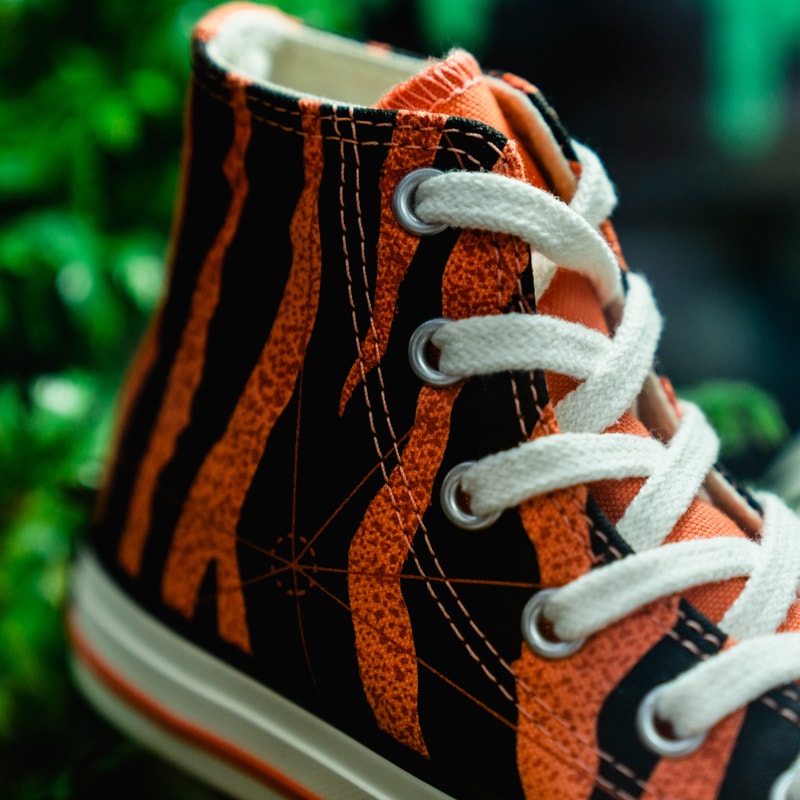 Dr Woo x Converse Chuck Taylor hypekids Giveaway Leopard print blue orange raffle free how to buy