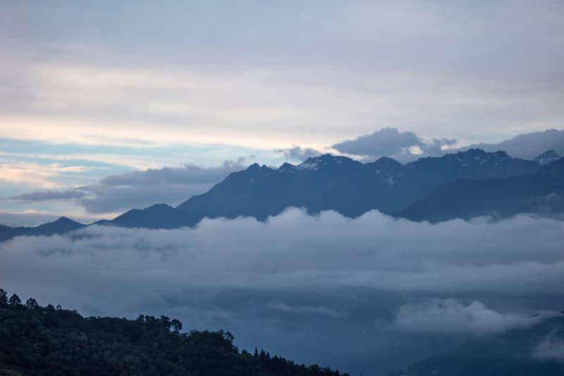 india pakyong airport himalayan mountains