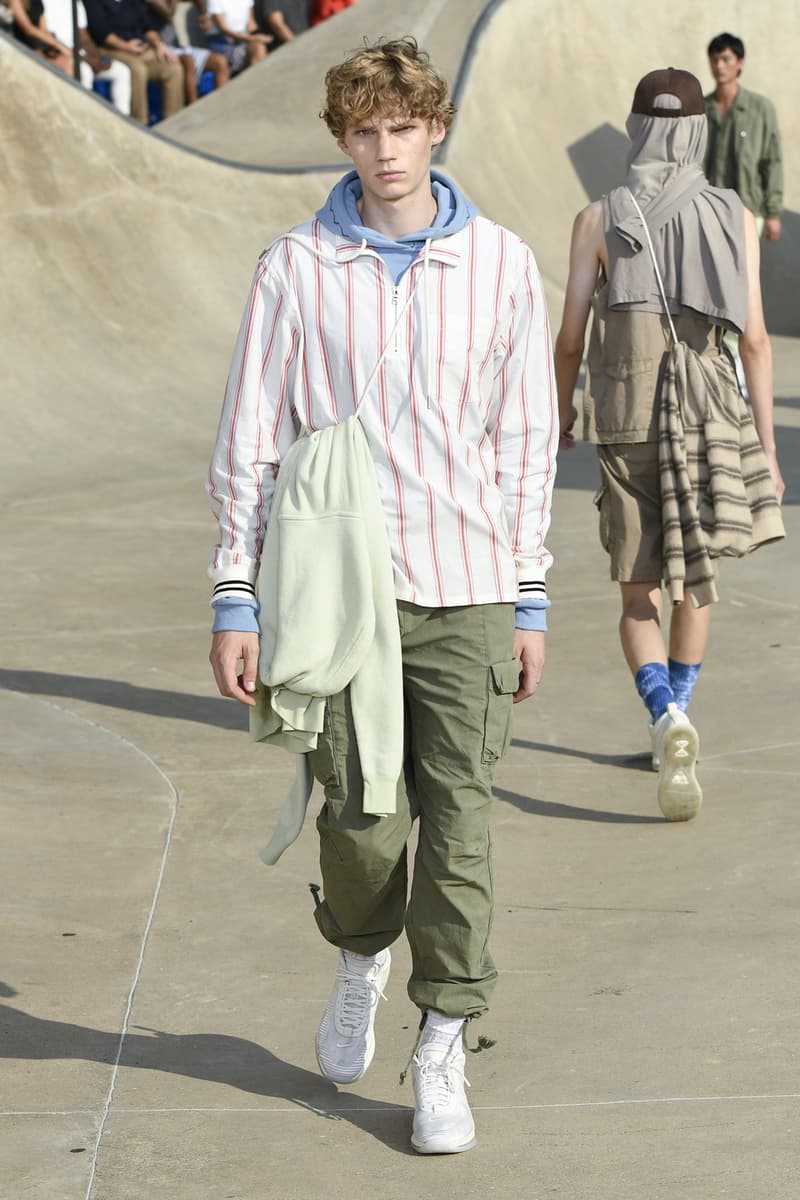 John Elliott spring summer 2019 runway collection sheck wes suicoke nike blackmeans mars jewelry sneaker shoe first look new york pier 62 skatepark justin bieber lebron james collaboration exclusive drop release date info tie dye denim acg