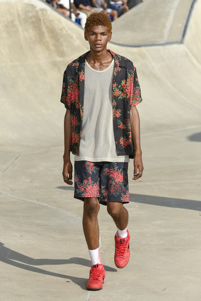 John Elliott spring summer 2019 runway collection sheck wes suicoke nike blackmeans mars jewelry sneaker shoe first look new york pier 62 skatepark justin bieber lebron james collaboration exclusive drop release date info tie dye denim acg