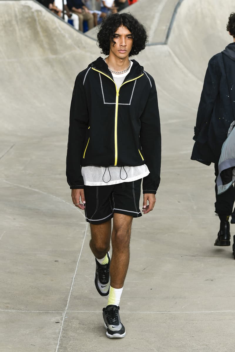 John Elliott spring summer 2019 runway collection sheck wes suicoke nike blackmeans mars jewelry sneaker shoe first look new york pier 62 skatepark justin bieber lebron james collaboration exclusive drop release date info tie dye denim acg