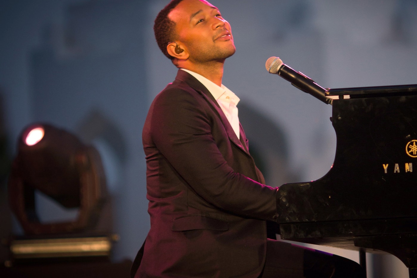 john-legend-the-roots-i-cant-write-left-handed-video