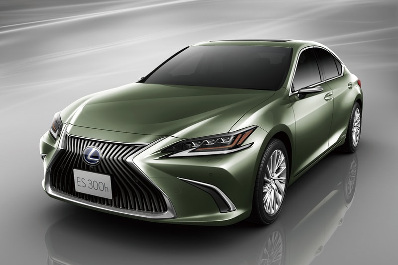 Lexus ES 2019 Side Mirrors Cameras replace switch swap mass production car vehicle japan october 2018 release buy