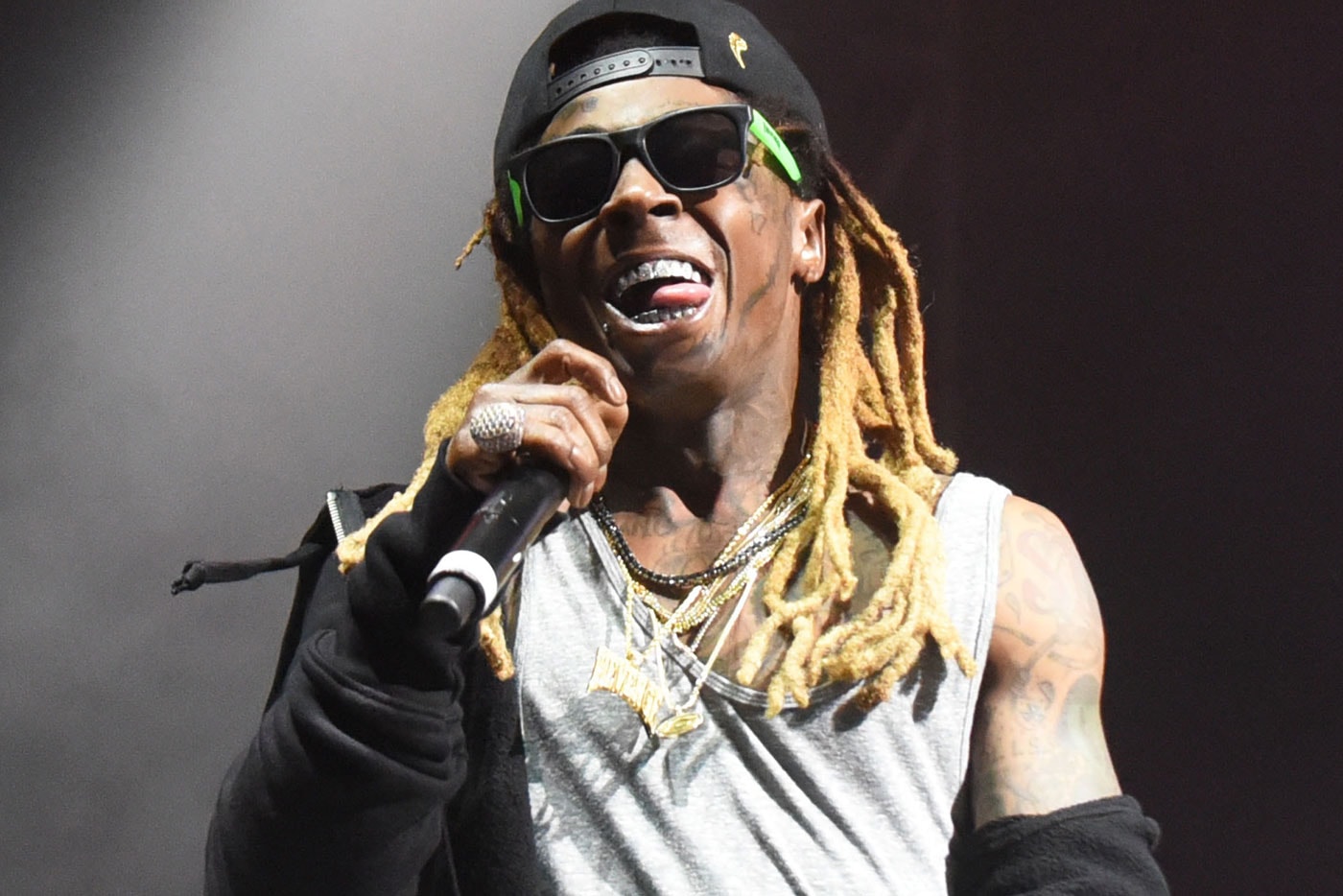Lil Wayne Announces Retirement on Twitter