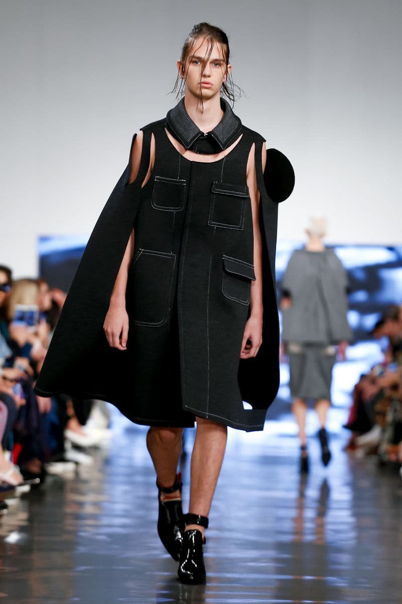 Maison margiela spring summer 2019 runway show presentation collection womens mens genderless john galliano martin iphone boots shoes bags