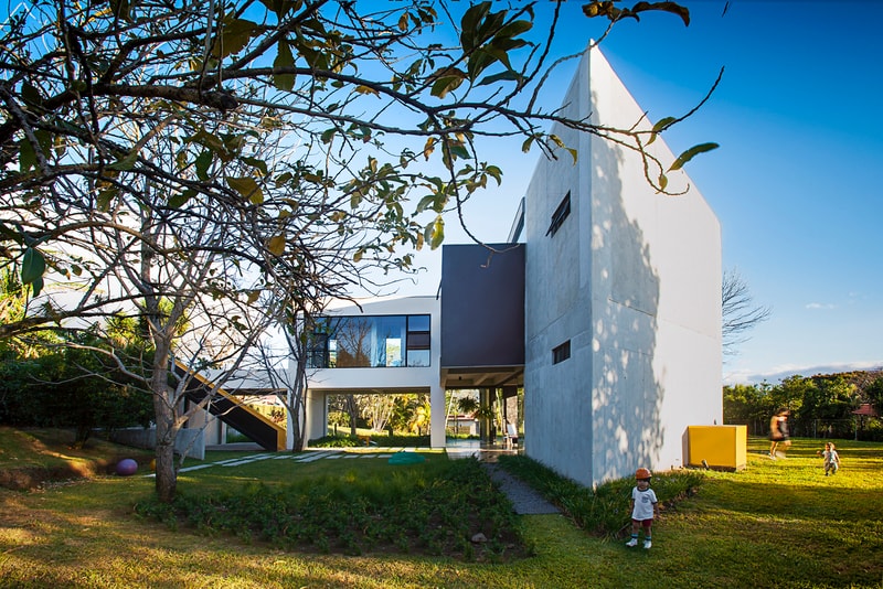 MENARI Residence Ecostudio Architects Alajuela Costa Rica Homes Houses Living Area Modern Sleek Interior Exterior Design