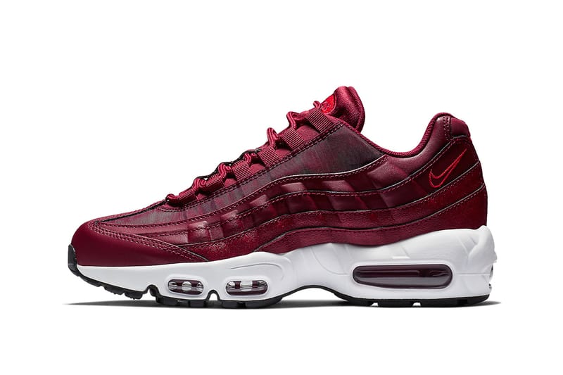 Nike Dresses the Air Max 95 in “Team Red”