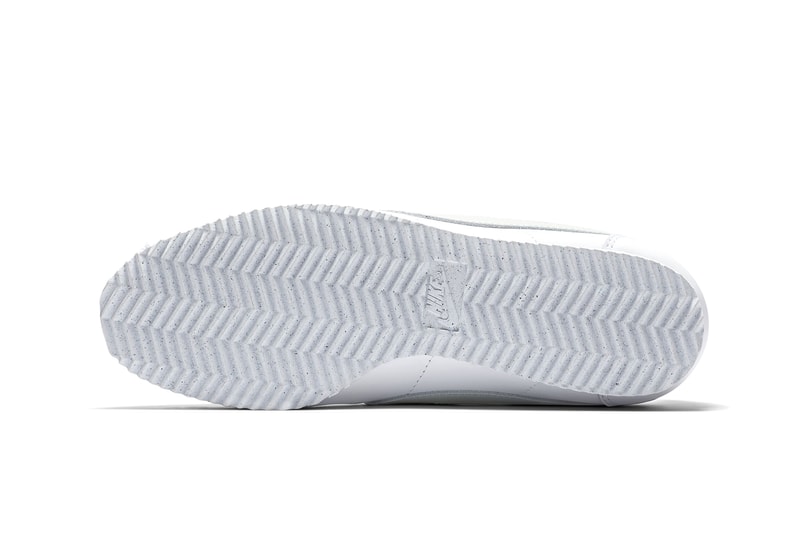 Nike Cortez Flyleather Sustainable Sustainability synthetic hybrid material white light silver womens