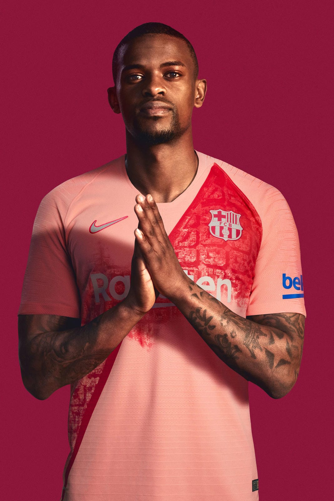 barcelona fc pink kit