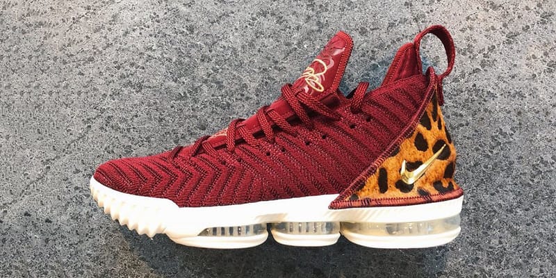 lebron 16 king mens