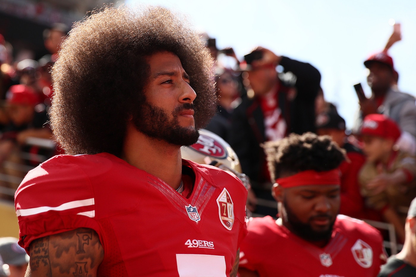 nike colin kaepernick just do it ad controversy reaction backlash social media twitter social justice analyst stock prices 4 points down dow jones tweet support pledge political kneel knee pledge allegiance