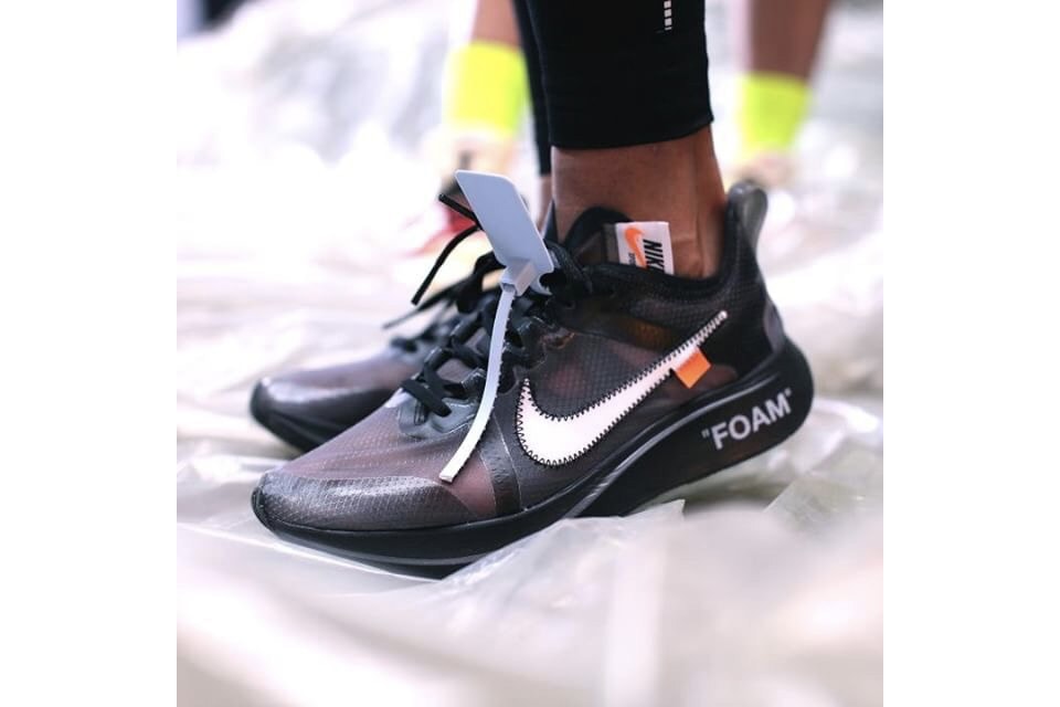 Nike とのコラボアイテムが満載の Off-White™ 2019年春夏ランウェイの舞台裏に潜入 ナイキ オフホワイト ヴァージル