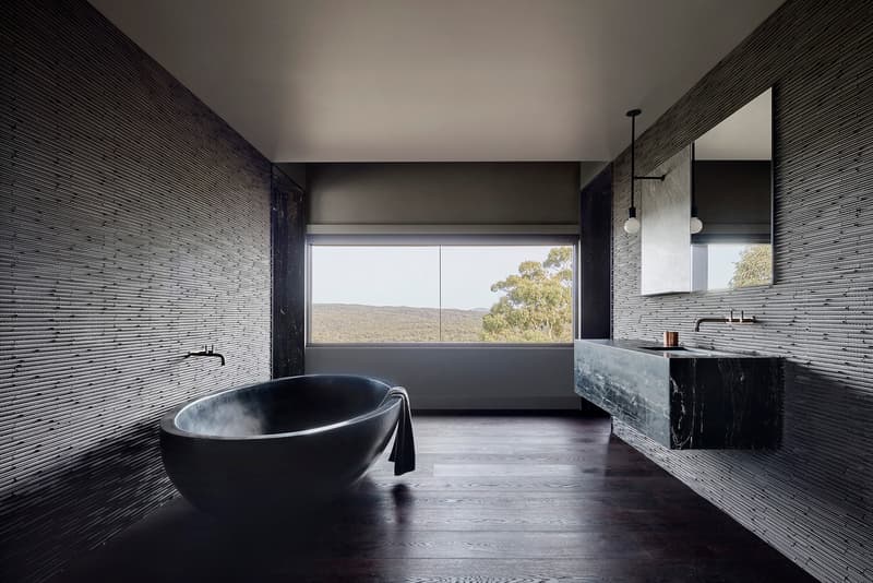 Oikos Breakneck Gorge Robert Nichol and Sons Architecture Modern Sleek Interior Exterior Design Homes Houses Living Space Room Inside Look