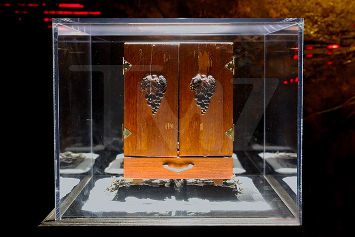 Post Malone Get Cursed by The World's Most Haunted Object | Hypebeast