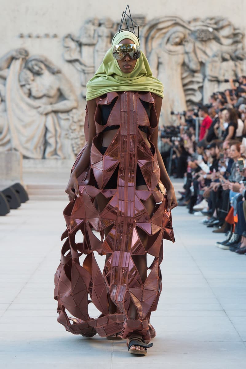 Rick Owens Spring/Summer 2019 Paris Fashion Week SS19 runway show womenswear fire burning set palais de tokyo american flag