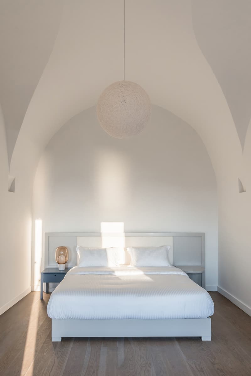 Small Hotel OIA Castle by Kapsimalis Architects Homes Houses Hotels Modern Sleek Interior Exterior Sea View Architecture Oia Greece