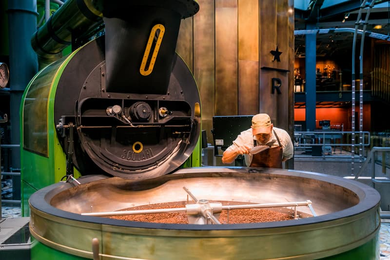 Starbucks Opens Reserve Roastery in Milan Caffeine coffee Italian Starbucks Seattle Beans Barista Americano Latte  Cappuccino Scolari coffee roaster affogato cordusio new drink