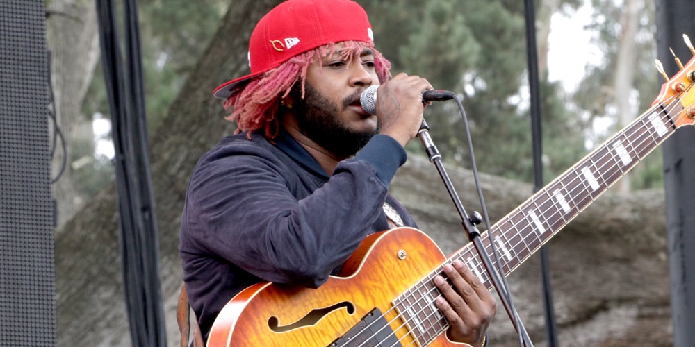 Thundercat Has a Bass-Off With a Robot for Eric Andre Show | Hypebeast Thundercat Has a Bass-Off With a Robot & a Half... 