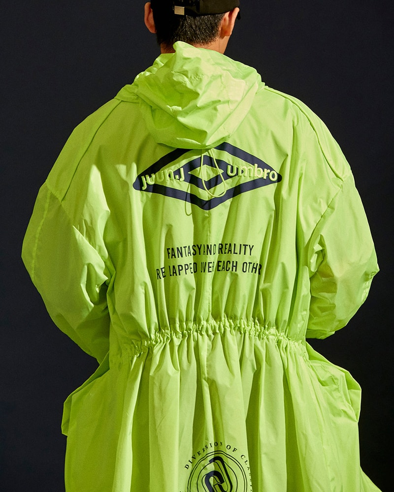 UMBRO JUUN.J Fall Winter 2018 Capsule Unveil Collection Windbreaker hoodie T shirt Bumpy sneaker neon volt yellow Parka windbreaker
