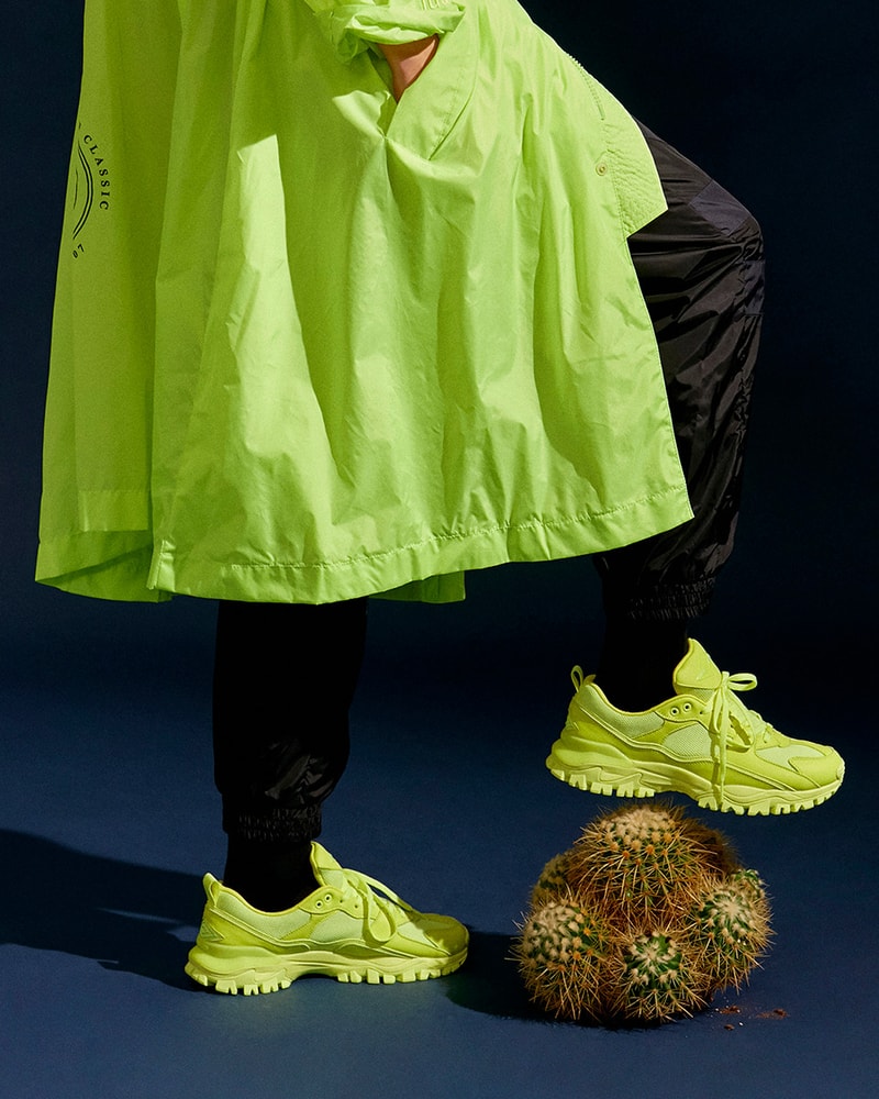 UMBRO JUUN.J Fall Winter 2018 Capsule Unveil Collection Windbreaker hoodie T shirt Bumpy sneaker neon volt yellow Parka windbreaker