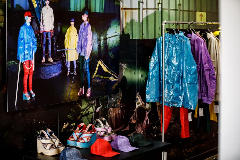 UNDERCOVER Spring/Summer 2019 Backstage Nike Waffle Racer Dr. Martens Jun Takahashi paris fashion week Mick Rock Creamy Mami, the Magic Angel ziggy stardust