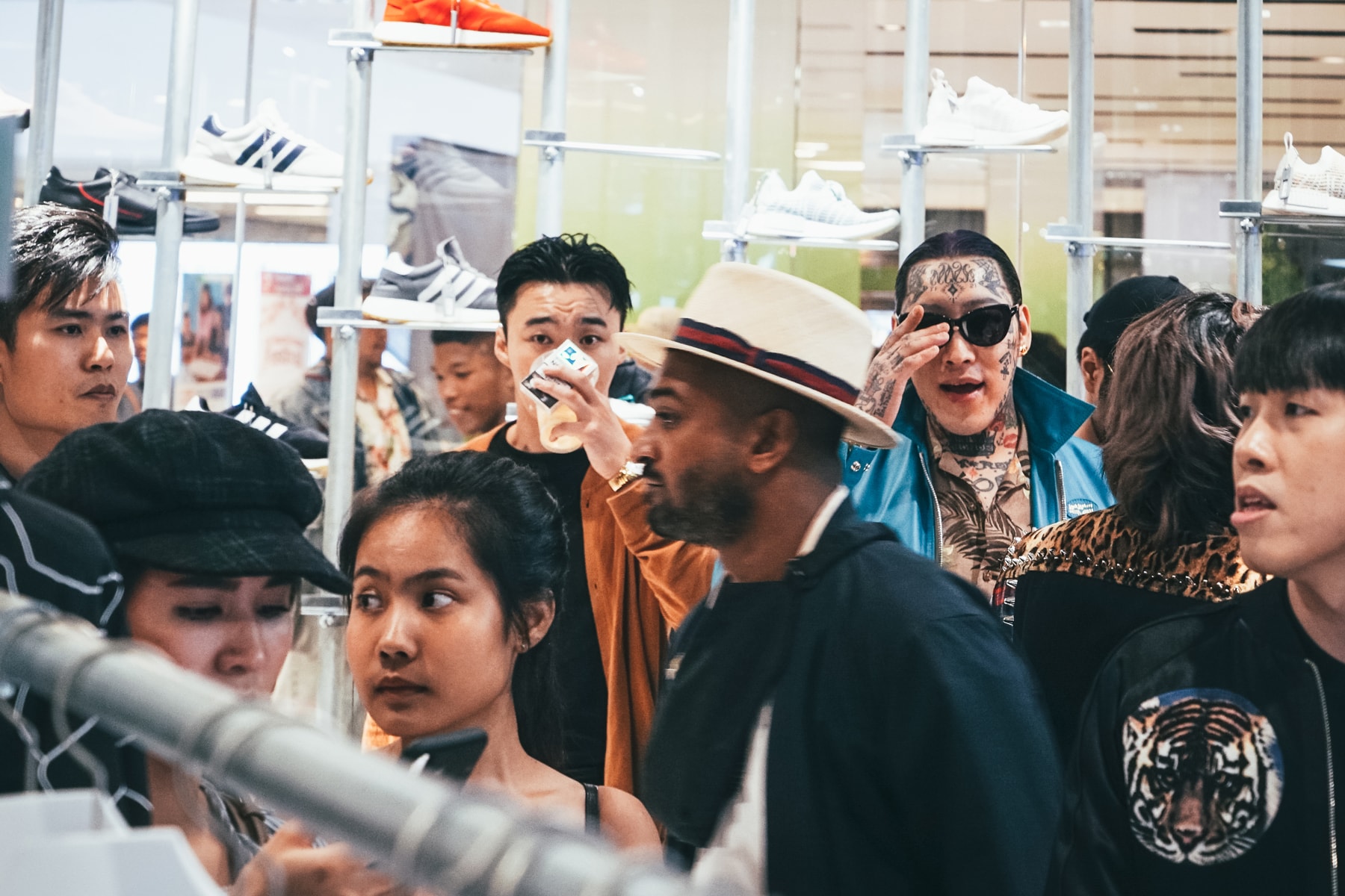 UPPERGROUND CentralWorld Flagship Opening Recap Thailand Bangkok Streetwear Street Fashion Carnival FR2 YIB Youths in Balaclava Chaotic Surf is Dead Takara Wong Poliquant Magic Stick Blackbarrett WVS Indigoskin SSAP