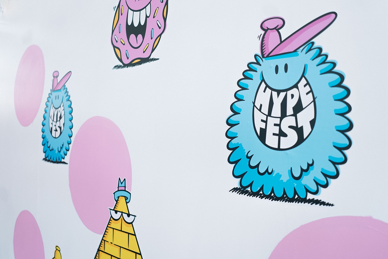 stash andre futura kevin lyons art work live event booth mural collaboration signing hypefest